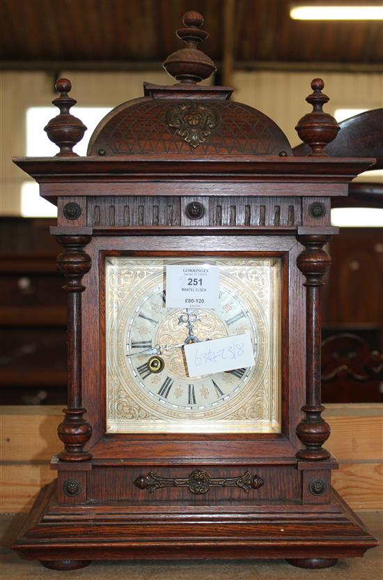 Mantel clock